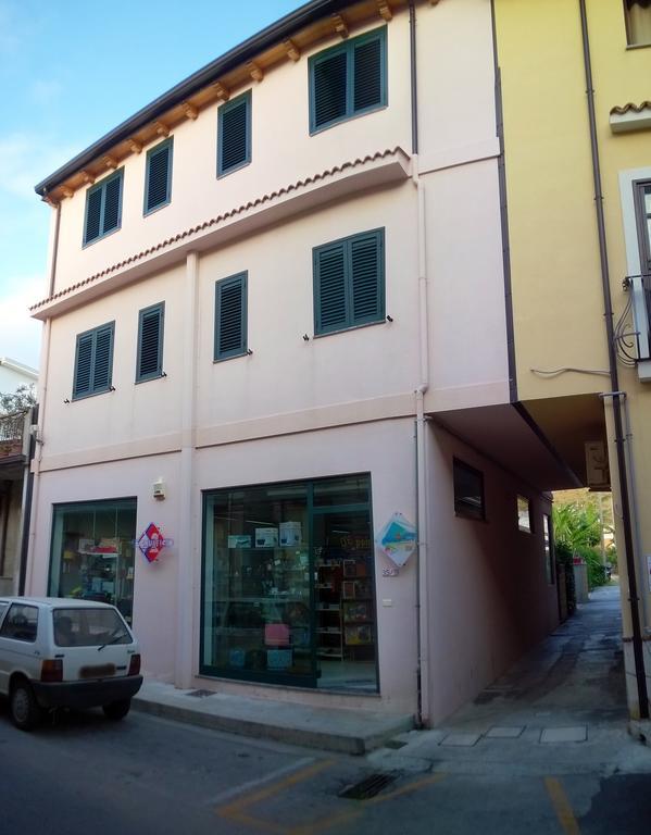 Appartamenti Vacanze Mareemare Capo dʼOrlando Εξωτερικό φωτογραφία